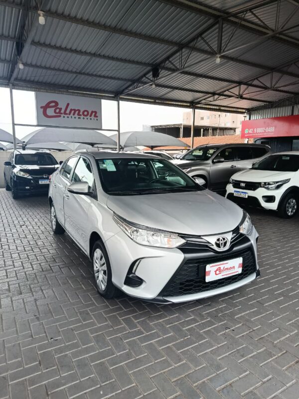 TOYOTA YARIS XL 1.5 AUTOMÁTICA PRATA 2025